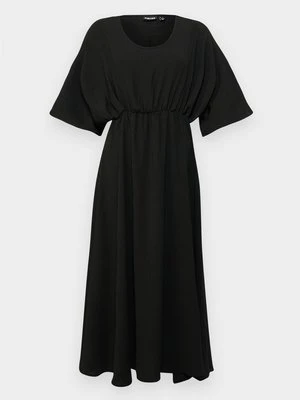 Sukienka letnia Pieces