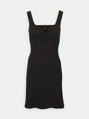 Sukienka letnia Pieces