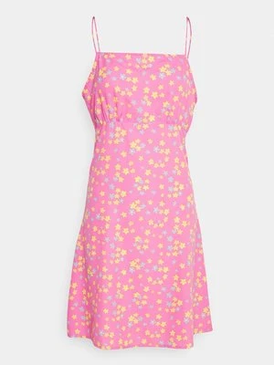 Sukienka letnia Pieces