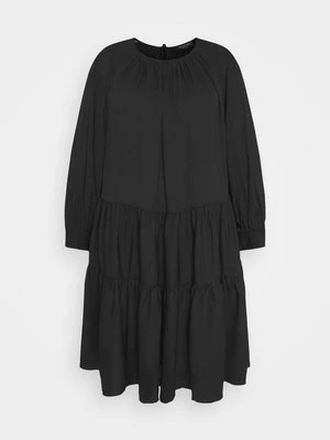 Sukienka letnia Selected Femme Curve