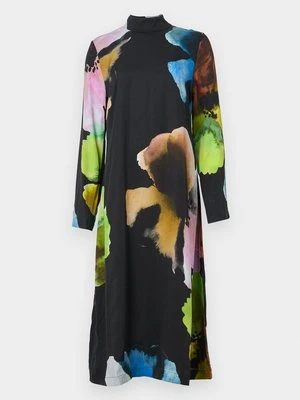 Sukienka letnia Stine Goya