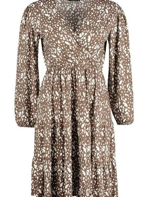 Sukienka letnia Trendyol Curve