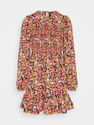 Sukienka letnia Vero Moda