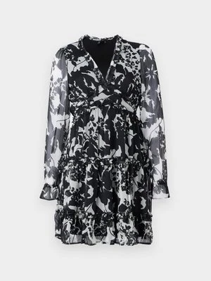 Sukienka letnia Vero Moda
