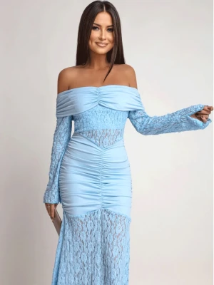 Sukienka maxi z odkrytymi ramionami SANTORIA - błękitna  magmac 