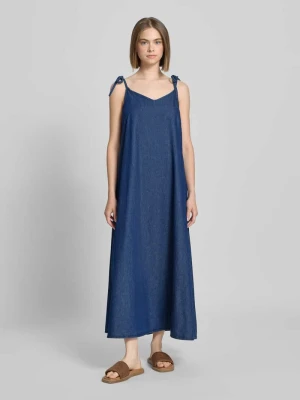 Sukienka midi jeansowa z czystej bawełny model ‘TENIM’ Pieces Jeansowy niebieski