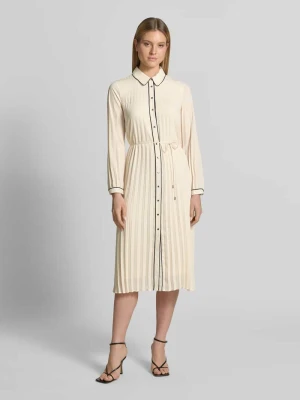 sukienka midi o kroju regular fit w stylu plisowań comma