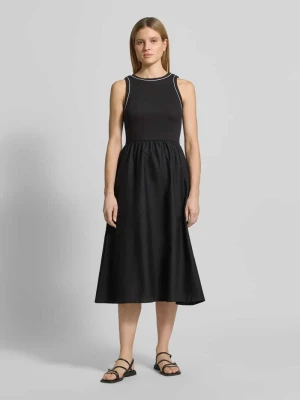 Sukienka midi o kroju regular fit z okrągłym dekoltem Jake*s Casual