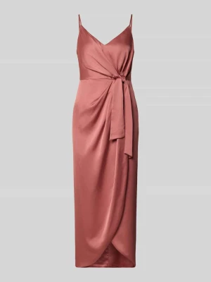 Sukienka midi o kroju regular fit z przedłużonym tyłem Jake*s Cocktail