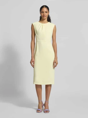 Sukienka midi o kroju regular fit z rozporkiem Marc Cain