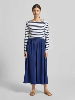 sukienka midi o kroju regular fit z wpuszczanymi kieszeniami model 'Sulaima' b.Young