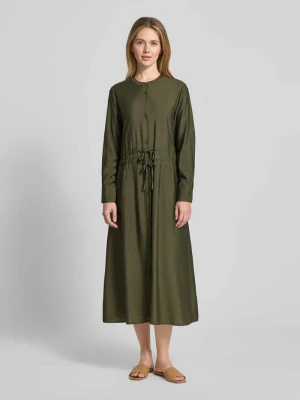 Sukienka midi o kroju relaxed fit z mieszanki wiskozy model ‘Mariela’ GUIDO MARIA KRETSCHMER WOMAN