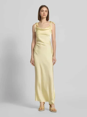 Sukienka midi o kroju slim fit z satyny model 'Maxima' LeGer by Lena Gercke