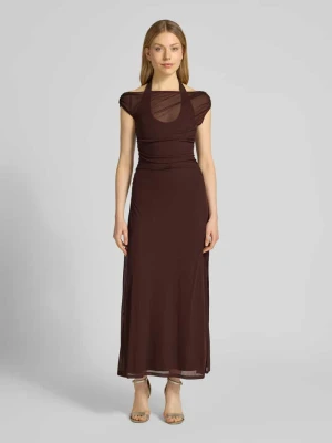 Sukienka midi w stylu warstwowym Forever New