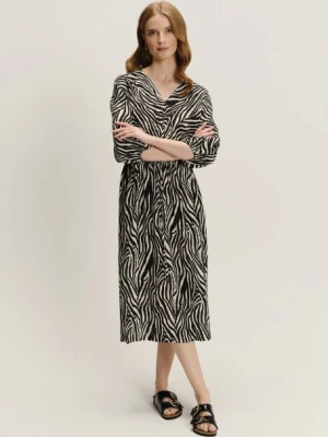 Sukienka midi w zwierzęcy print Greenpoint