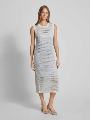 Sukienka midi z ażurowym wzorem model ‘OLIVIA’ Vero Moda