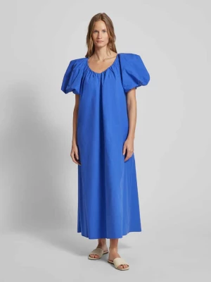 Sukienka midi z bufiastymi rękawami model ‘OLEGA’ YAS