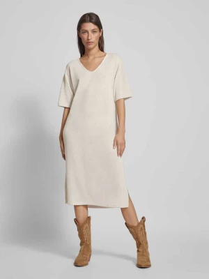 Sukienka midi z dekoltem w serek model ‘EDDIE’ Vero Moda