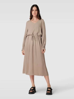 Sukienka midi z dekoltem w serek model ‘Elianna’ Soft Rebels