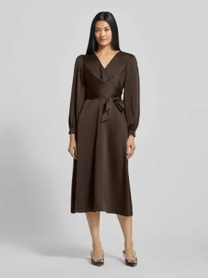 Sukienka midi z dekoltem w serek model ‘RIMINI’ NEO NOIR