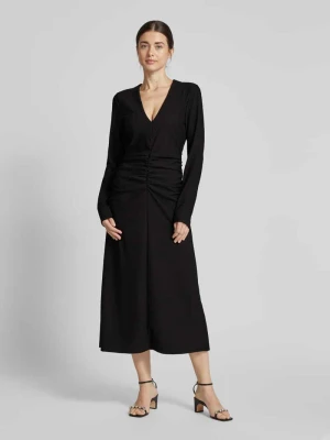 Sukienka midi z efektem marszczenia model ‘Shilla’ Gestuz