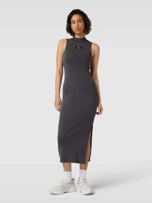 Sukienka midi z efektem znoszenia Calvin Klein Jeans