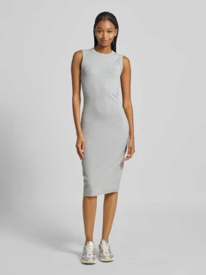 Sukienka midi z naszywką z logo Calvin Klein Jeans