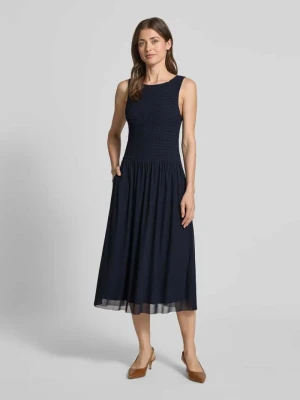 Sukienka midi z siateczki z detalami ze smocku Christian Berg Woman Selection