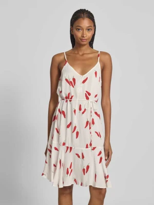 Sukienka mini rozkloszowana na regulowanych, cienkich ramiączkach model ‘NYA’ Pieces