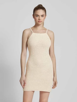 Sukienka mini w jednolitym kolorze model ‘Padme’ EDITED