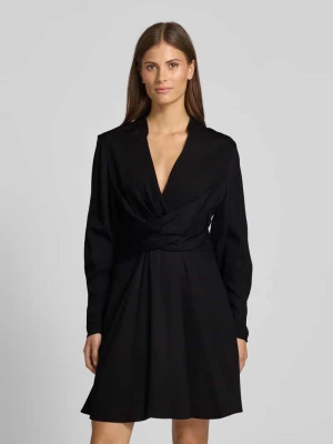 Sukienka mini w kopertowym stylu model ‘Dimkai’ Boss