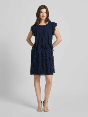 Sukienka mini w kroju relaxed fit z obszyciem falbanami na całej powierzchni Vera Mont