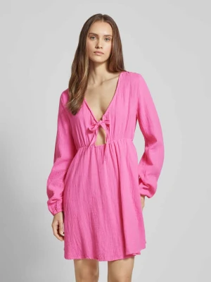 Sukienka mini z bufiastymi rękawami model ‘THYRA’ Only