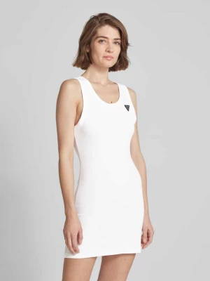 Sukienka mini z efektem prążkowaniem model ‘NYRA’ Guess Activewear