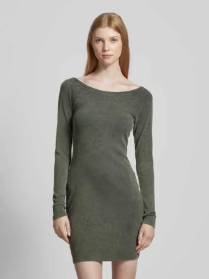 Sukienka mini z efektem prążkowaniem model ‘SHANIA’ Noisy May