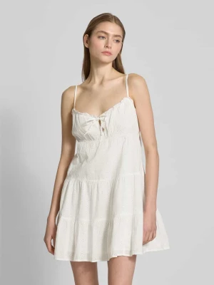 Sukienka mini z haftem angielskim REVIEW