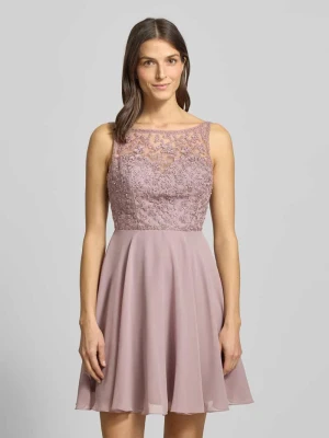 Sukienka mini z kwiatowym obszyciem koronką Laona