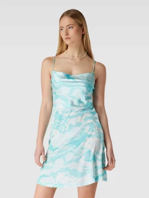 Sukienka mini z nadrukiem na całej powierzchni model ‘KERRA’ Pieces