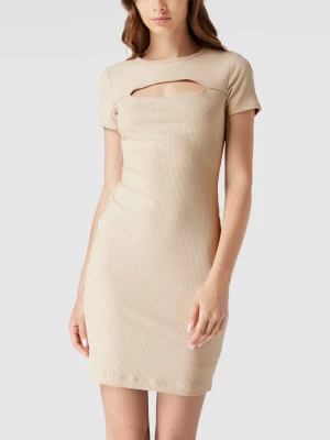 Sukienka mini z prążkowaniem i wycięciem model ‘LANA DRESS’ Guess