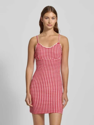 Sukienka mini z regulowanymi ramiączkami model ‘STELLA’ Noisy May