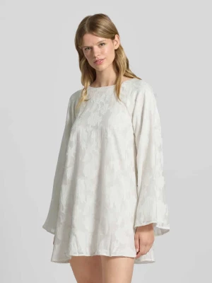 Sukienka mini z wiązaniem z tyłu Gina Tricot