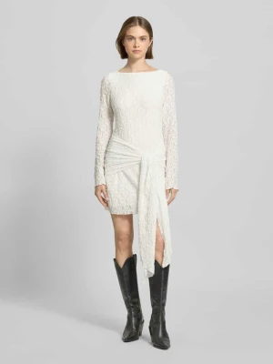Sukienka mini z wiązanym detalem Gina Tricot