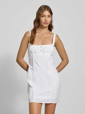 Sukienka mini z wszytym zamkiem błyskawicznym Review