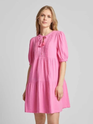 Sukienka mini z wycięciem w kształcie łezki model ‘NATALI’ Vero Moda