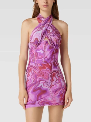 Sukienka mini ze wzorem na całej powierzchni model „TIE DYE” bardot