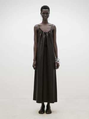 Sukienka Na Ramiączkach Ze Skóry Nappa Z Marszczeniem − Limited Edition - Brązowy - - Massimo Dutti - Kobieta