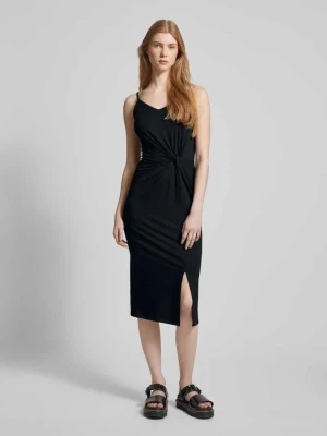 Sukienka o długości do kolan w kolorze czarnym EDITED