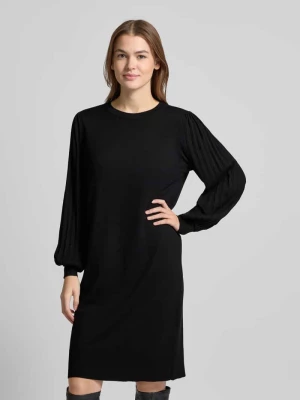Sukienka o długości do kolan z bufiastymi rękawami model ‘Alone’ Kaffe