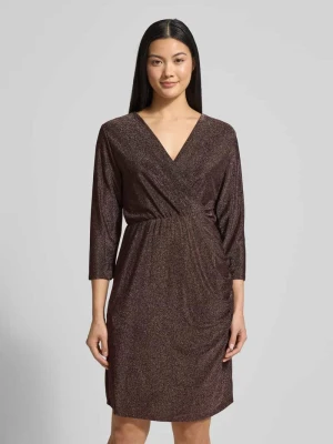 Sukienka o długości do kolan z dekoltem w serek model ‘Ji44niaa’ ZABAIONE