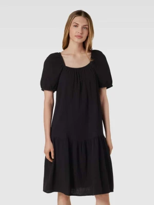 Sukienka o długości do kolan z fakturowanym wzorem model 'NATALI' Vero Moda